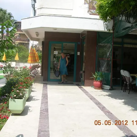 Lila 2* Αλάνια