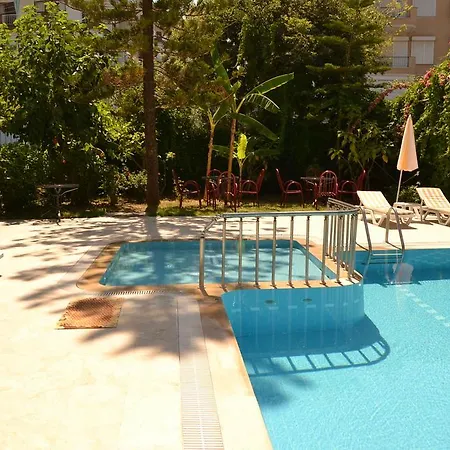 Lila Ξενοδοχείο με διαμερίσματα Αλάνια