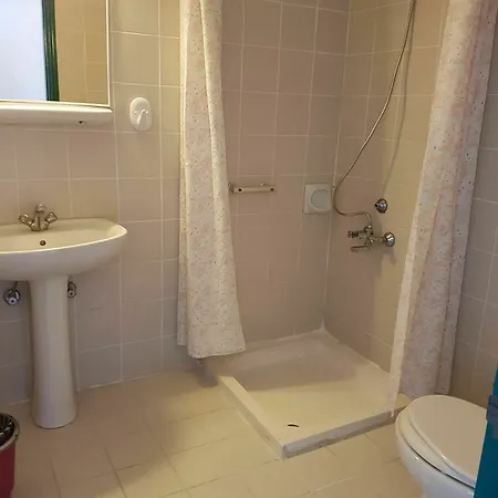 Lila Ξενοδοχείο με διαμερίσματα 2*