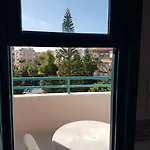 Lila מלון דירות 2*