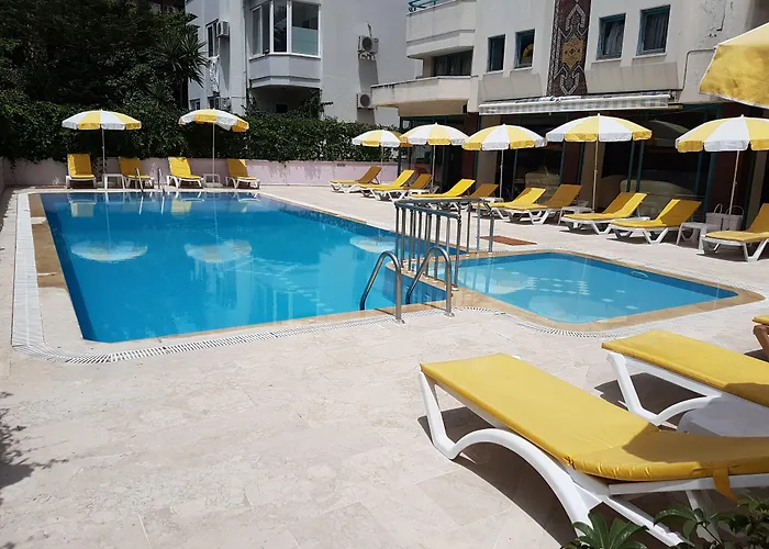 Apartmanhotel Lila 2*